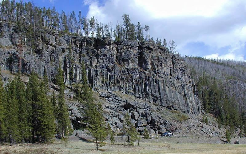 Illustration for article titled Geologists Unveil New Map Of Magma System Under Yellowstone Supervolcano